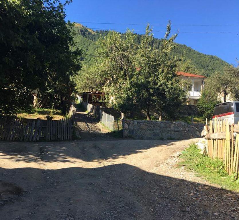 Guesthouse Ori Beli In Mestia Ngoại thất bức ảnh