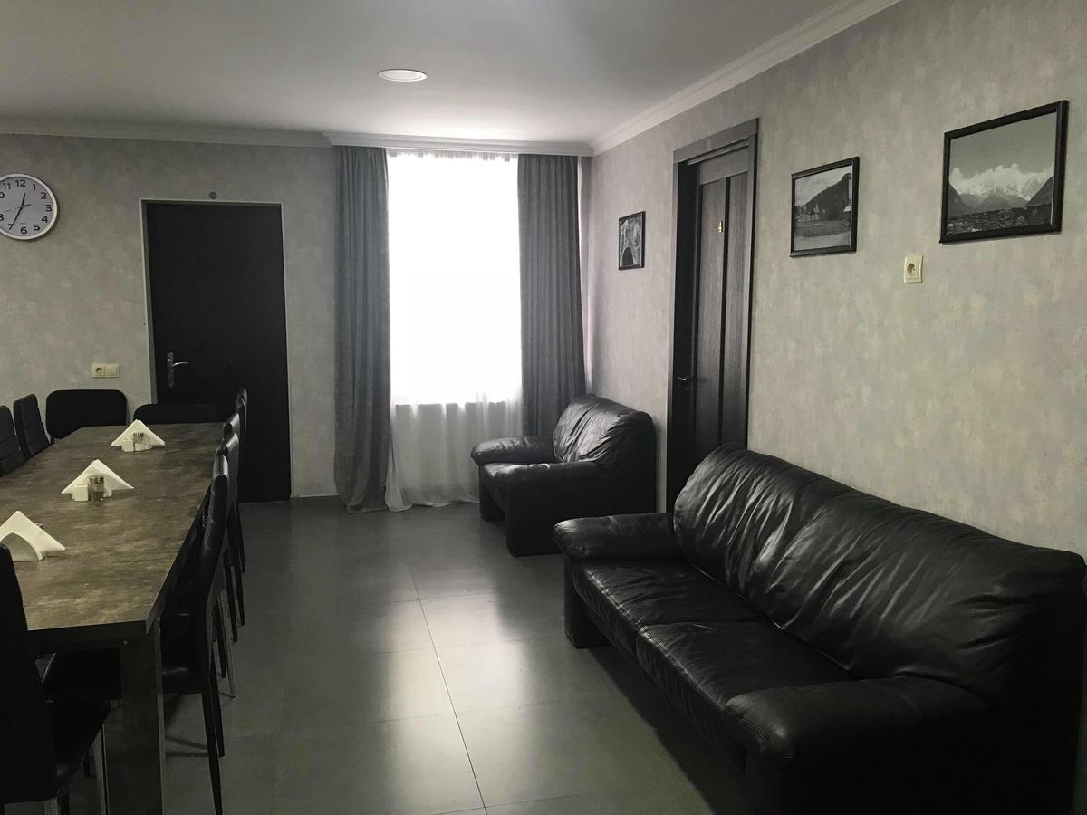 Guesthouse Ori Beli In Mestia Ngoại thất bức ảnh